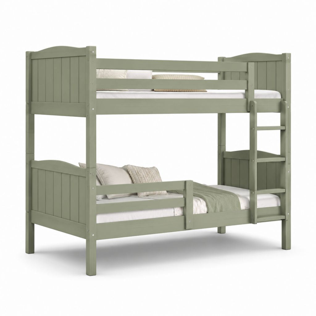 Lit superposé en pin massif vert olive, 90 × 190 cm et 140 × 190 cm, avec échelle et rives